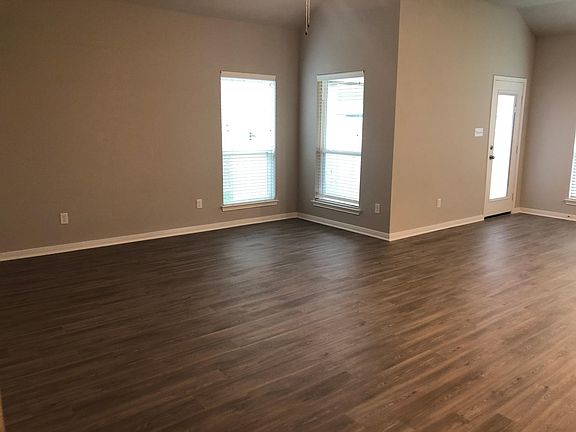 3rd image of 14383 N Summerchase Cir
