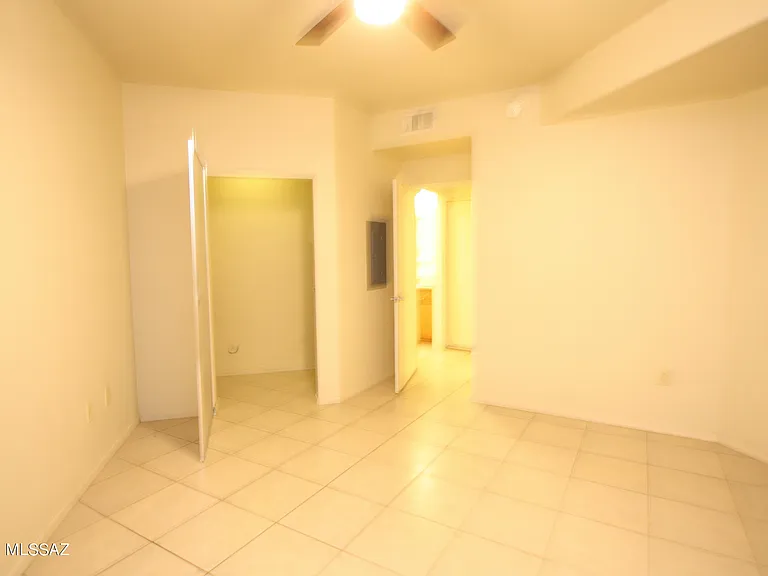 2550 E River Rd #5104 — Photo 11