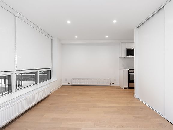 4th image of 31 Paxtonia Blvd #1044046