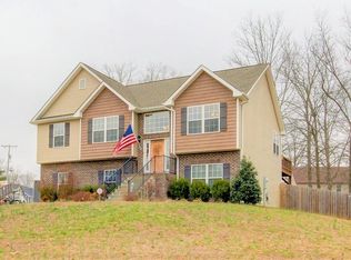 1487 Trainer Rd, Clarksville, TN 37042