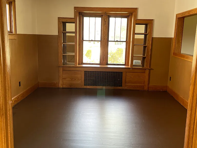 211 E Sheridan Ave — Photo 9