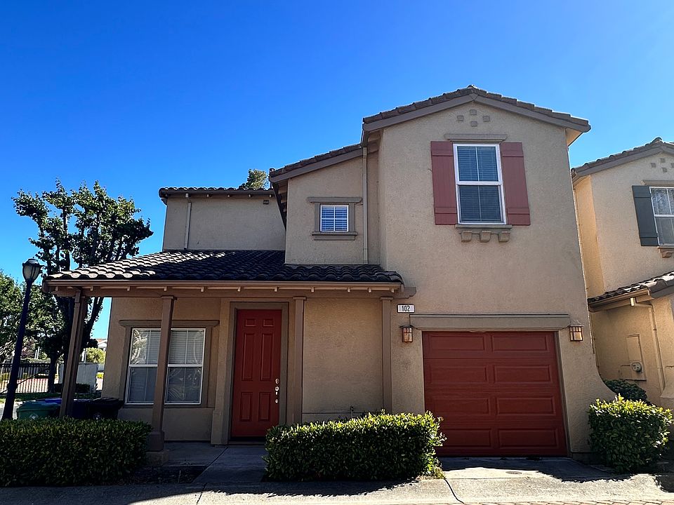 1st image of 102 Adobe Ct