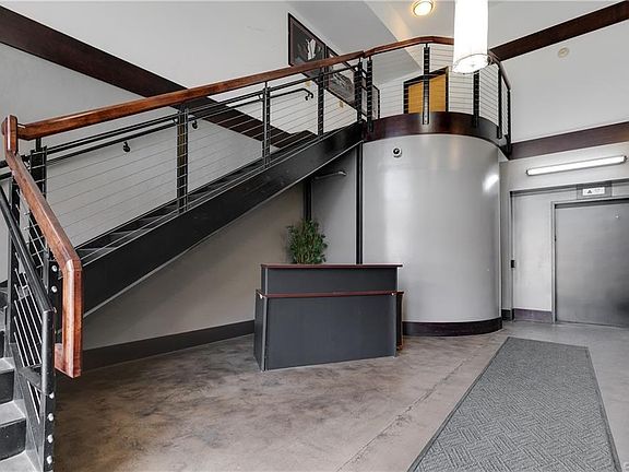 3rd image of 1333 W Broad St #U409