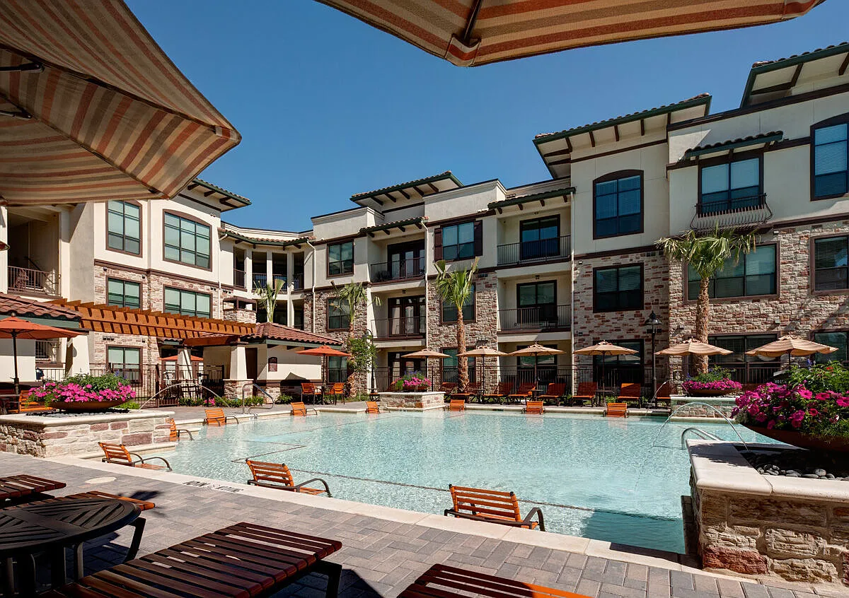 Amara Las Colinas — Photo 2
