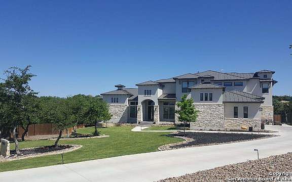 2nd image of 25931 Streisand St