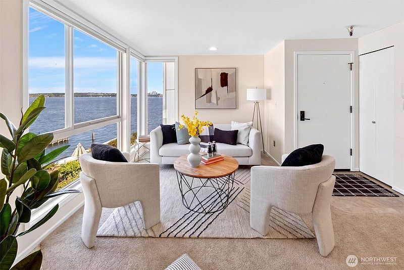 2nd image of 510 Lakeside Avenue S #6