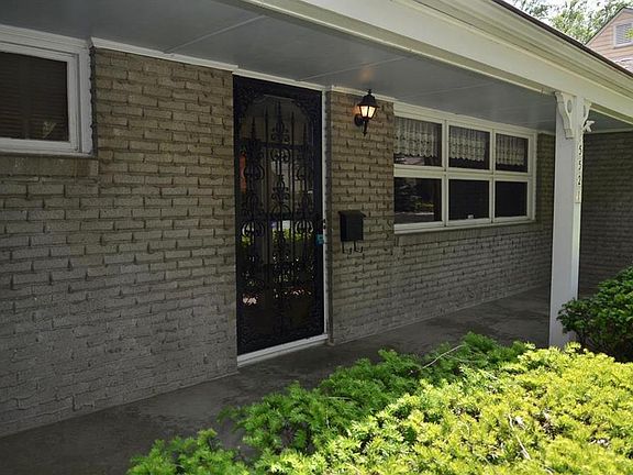 3rd image of 5521 W 69th Ter