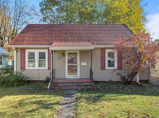608 N Willis Ave, Champaign, IL
