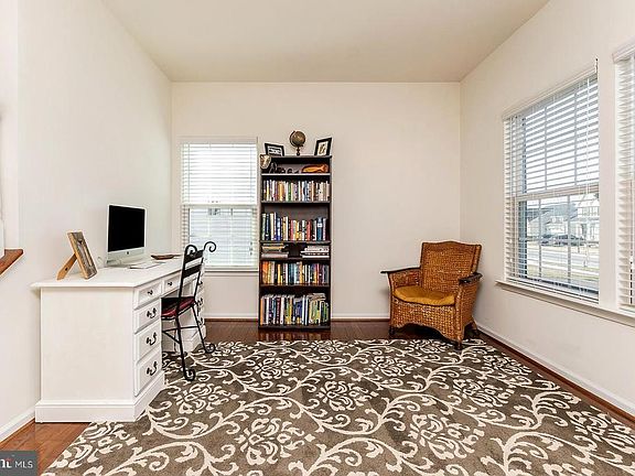 5th image of 108 Ironweed Dr
