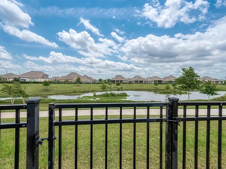 1838 Smithers Landing Dr — Photo 47