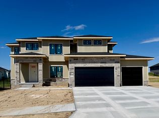 10714 S 219th Ave, Gretna, NE 68028