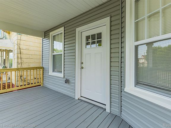 2nd image of 2533 Seyburn St