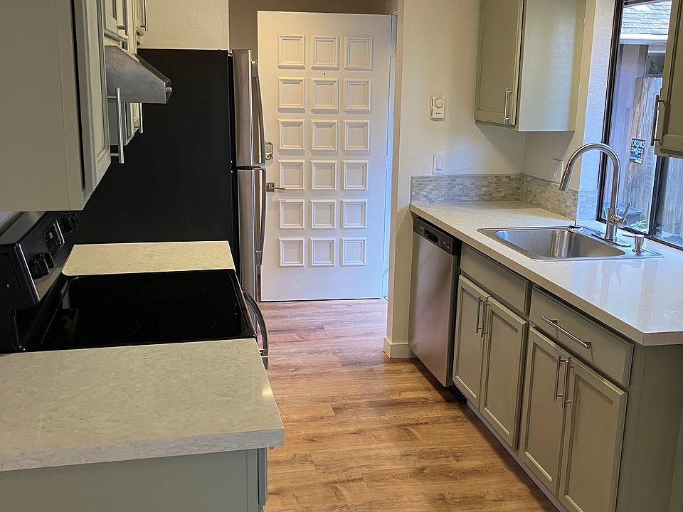kitchen, from dining area