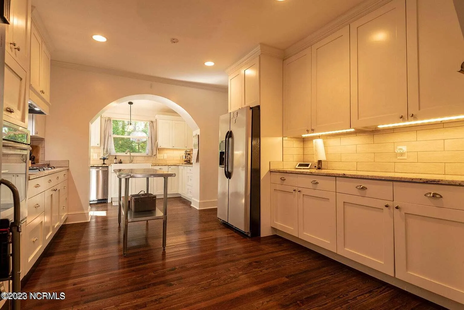 4 bed, 3.5 bath, $3,300 — Photo 3