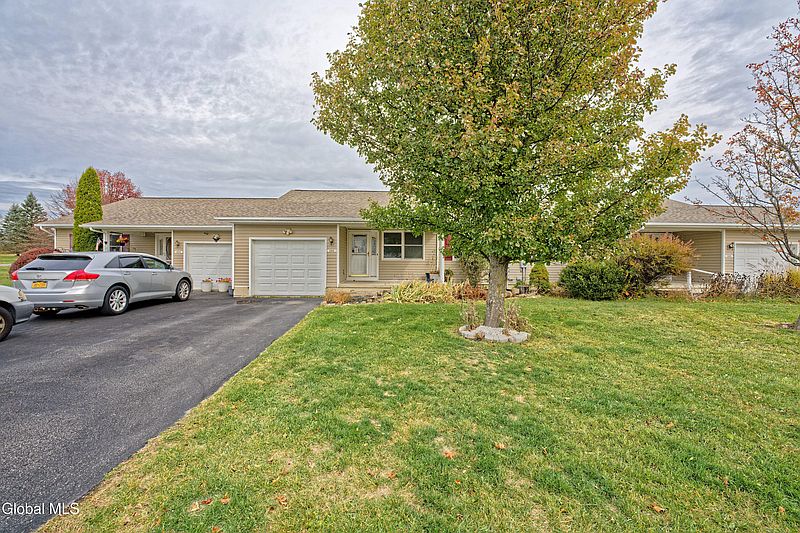 2nd image of 122 Skyview Drive