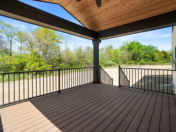 5th image of 8043 Wyman Dr
