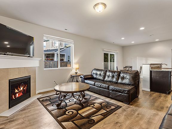5th image of 6421 Summerwood Dr E