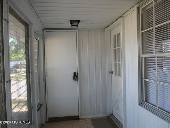 3rd image of 829A Balmoral Ct #1001
