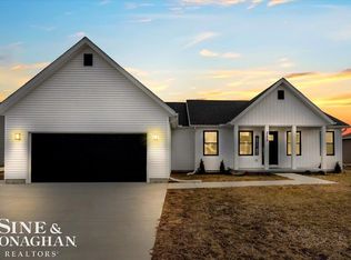 233 Oregon Ave, Marysville, MI 48040