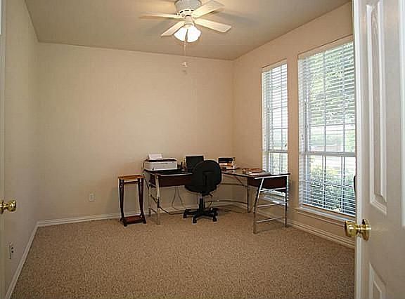 4th image of 4009 Chainhurst Dr