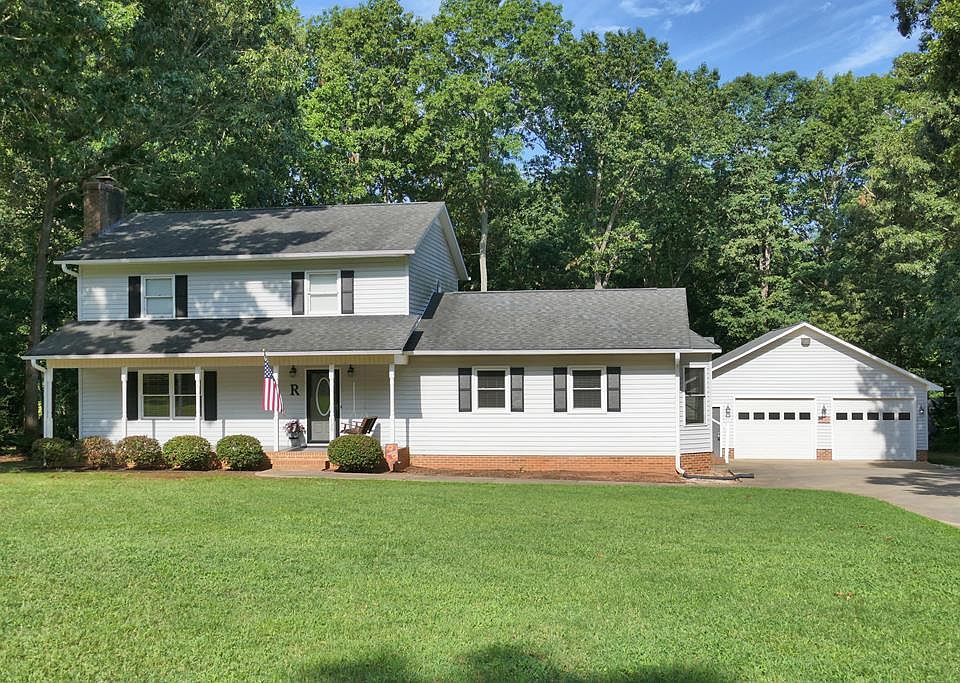 1st image of 139 Meadow Wood Dr