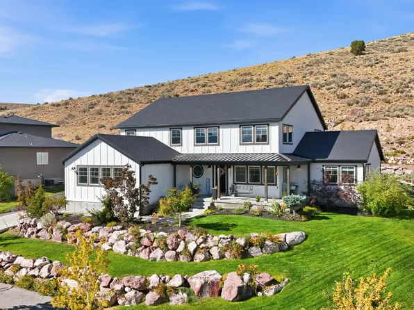 2417 E Patriot Dr, Eagle Mountain, UT 84005