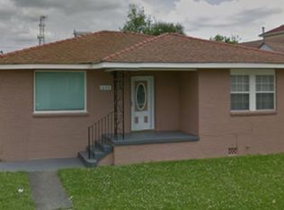1645 Lesseps St, New Orleans, LA 70117