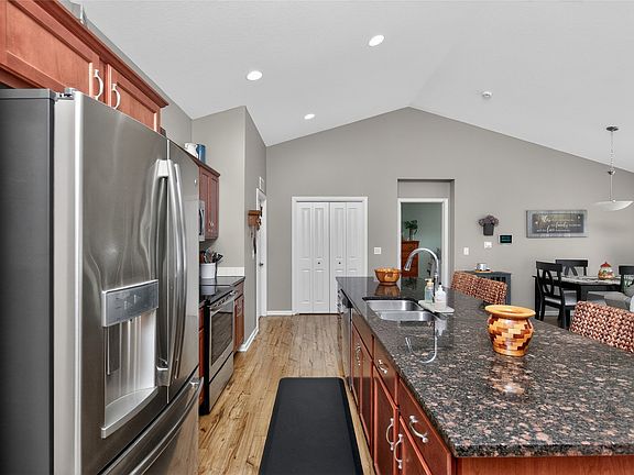 4th image of 4629 E Valdez Dr