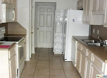4th image of 2901 Curtis Dr