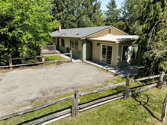 3rd image of 34701 43rd Avenue E