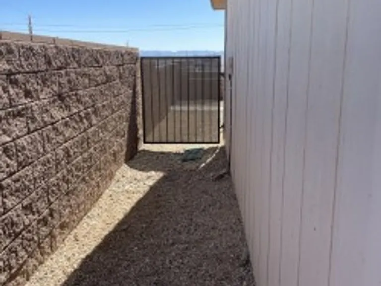 2130 Sahara Dr #1-4 — Photo 7