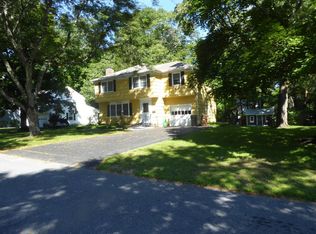 480 Stratton Pl, Delmar, NY 12054