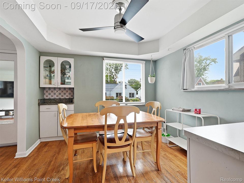 550 E Muir Ave, photo 9