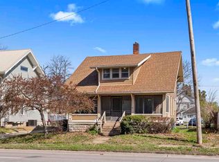742 E Washington St, Washington, IA 52353