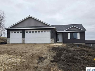 705 Council Ct, Ellendale, MN, 56026