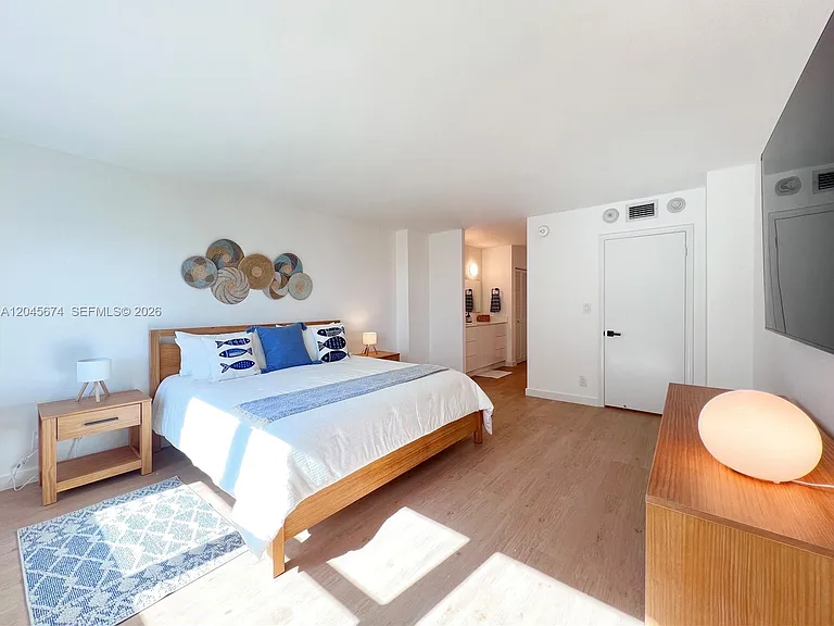 5100 N Ocean Blvd #503 — Photo 31