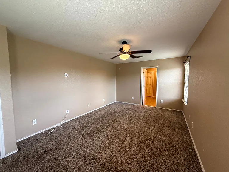 15523 Jane Grv — Photo 27