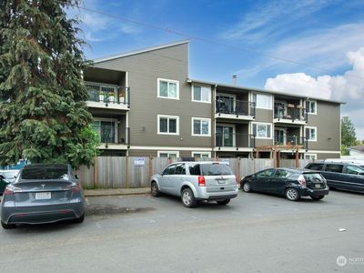 939 N 101st Street #304, Seattle, WA, 98133