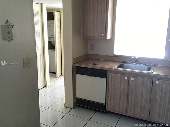 3rd image of 7730 NW 50th St APT 409