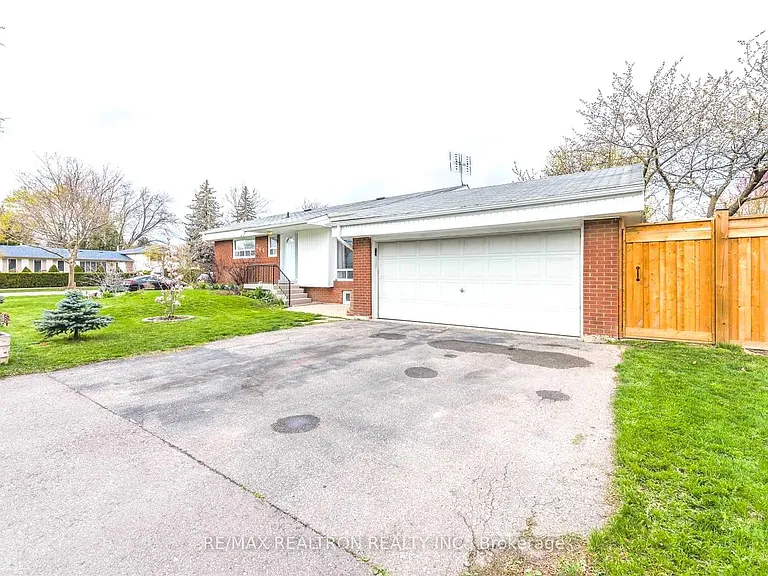 365 Mississauga Valley Blvd #LOWER — Photo 25