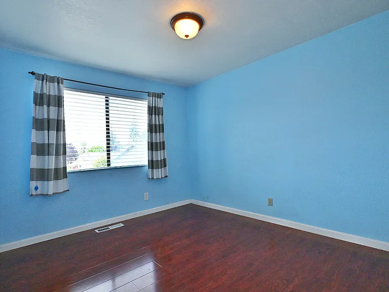 463 W Estudillo Ave — Photo 10