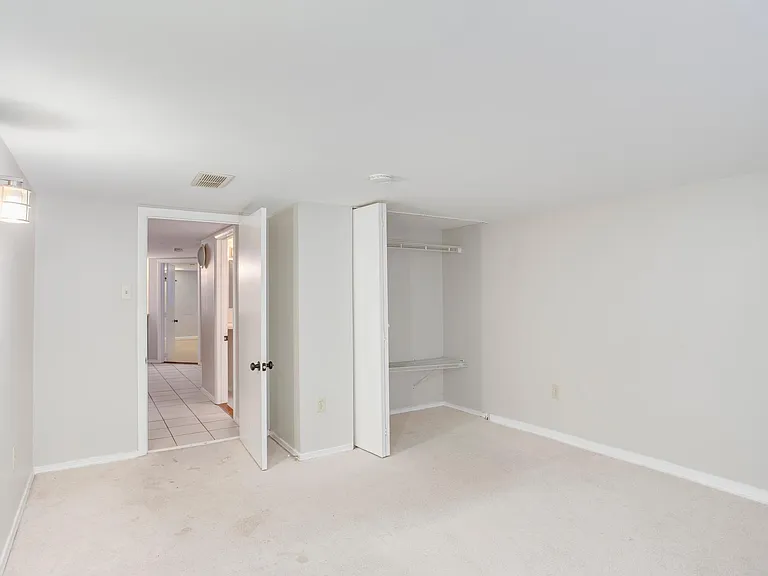 500 S East Ave — Photo 20