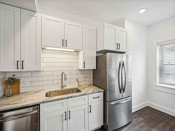 5th image of 11829 Clifton Blvd APT 1