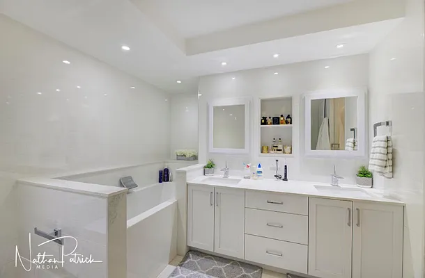 Rented by Level Group | media 22