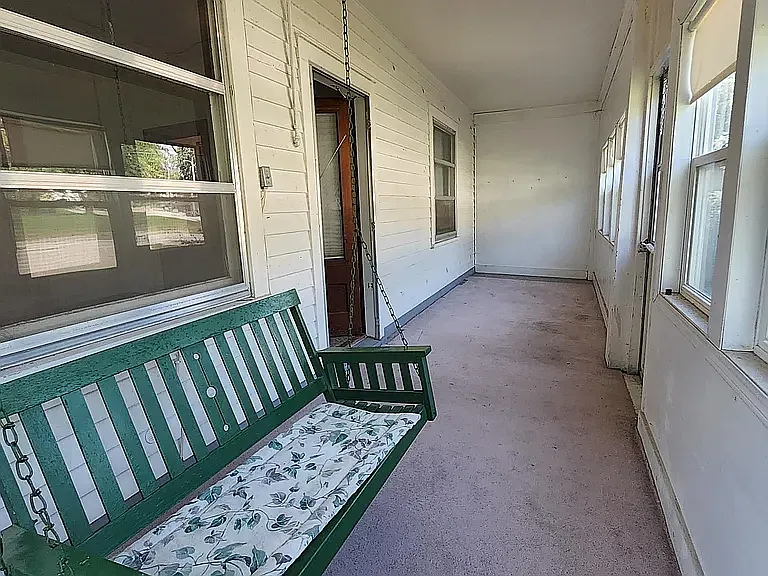 2 bed, 1000 sqft, $1,100 — Photo 3