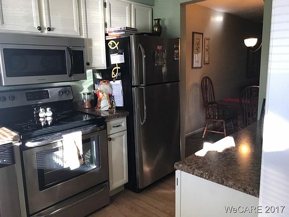 5th image of 31 Greentree Cir