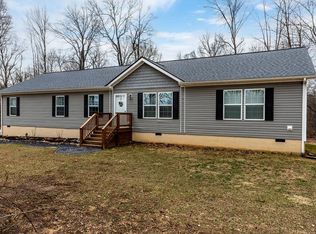 121 Sir Robin Rd, Waynesboro, VA 22980