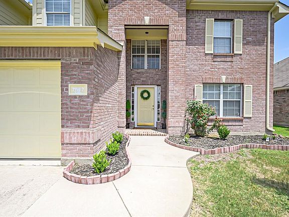 3rd image of 7517 Geneseo Ln