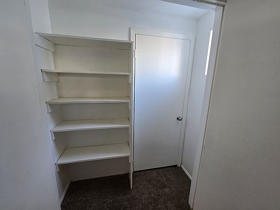 3rd image of 12 Putnam Ave Floor 1