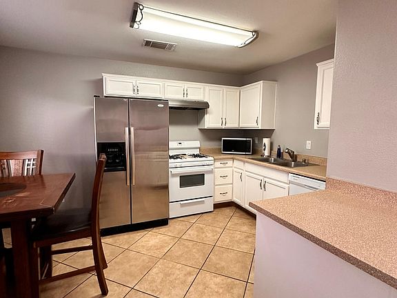 5th image of 6330 Mesquite Ave #B